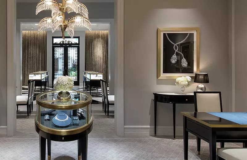 Bespoke Jewelry Display Stands | Bannama Luxury Fixtures
